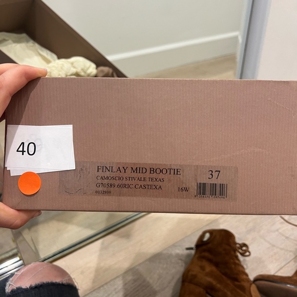 Gianvito Rossi Finlay Mid Bootie in size 37 - Picture 9 of 13